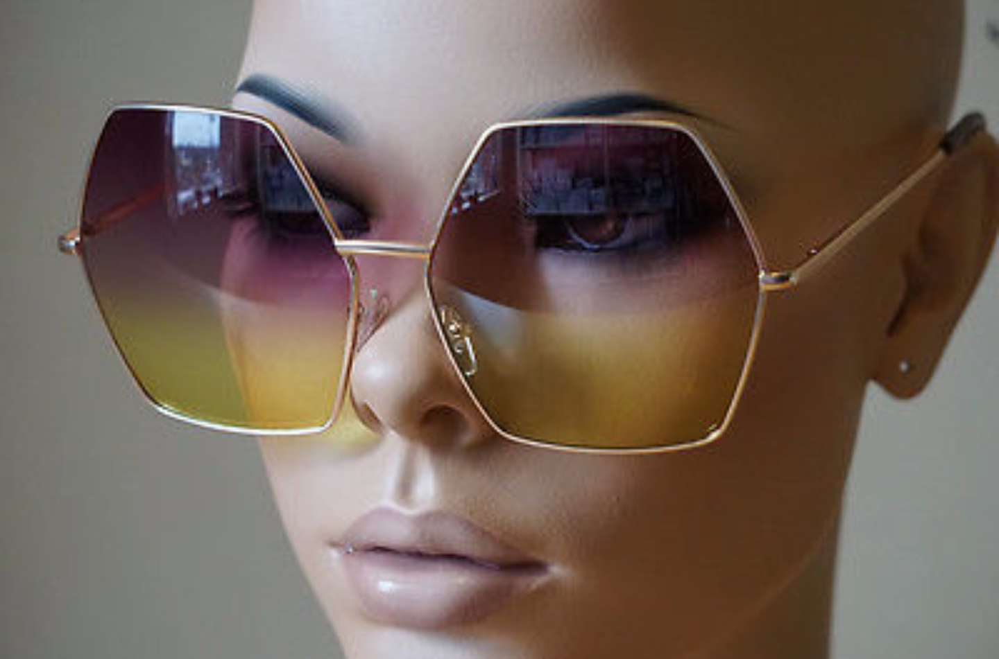 Style clear. Hexagon Vintage очки. Yellow Lens художник. Fashion Diamond Hexagon Vintage очки. Sunglasses with Blue-Purple Lenses rotated 45 degrees to the right.